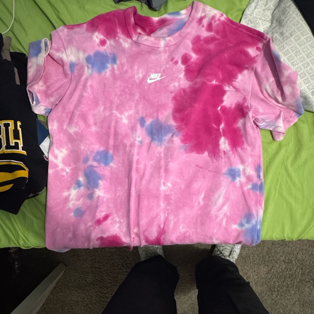 Nike Tie-Dye T-Shirt - Pink